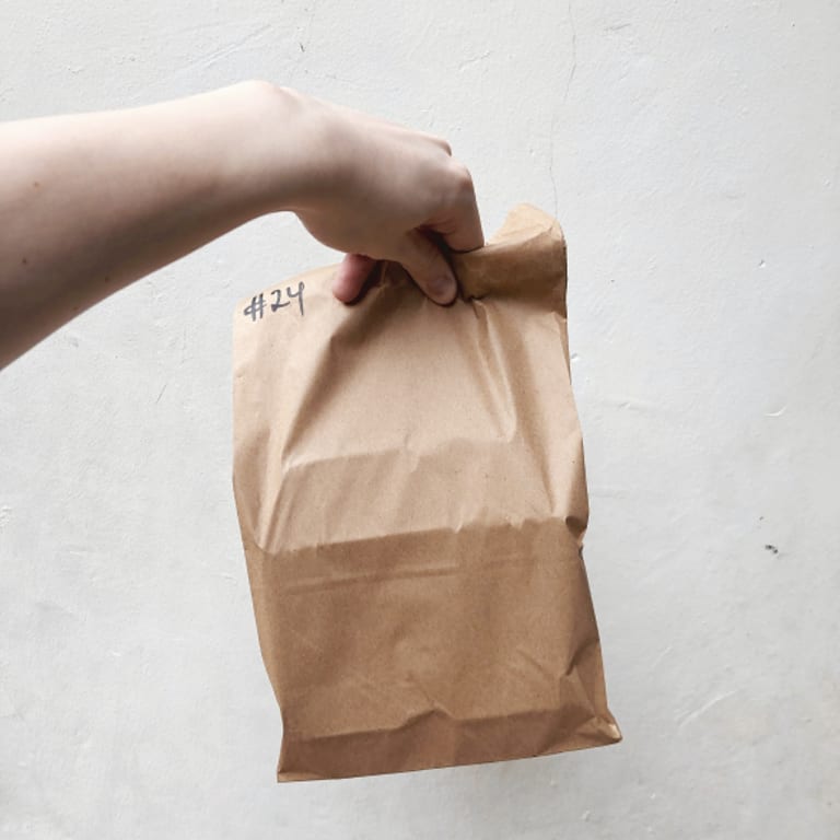 Convenient Pickup and Delivery for Egg-cellent Dishes