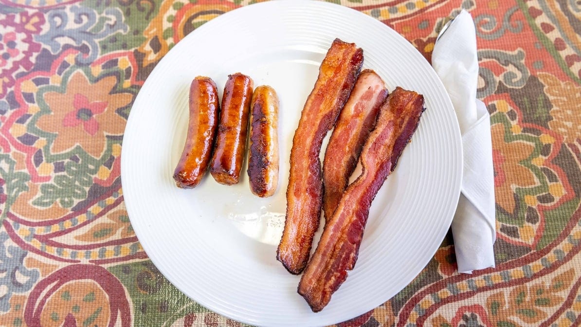Jumbo Sausage Links.